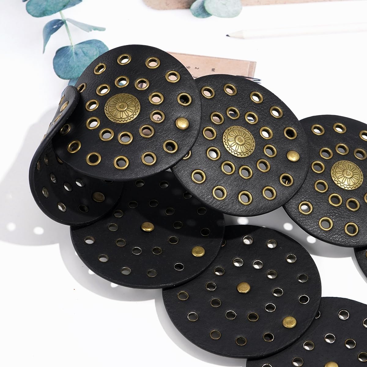 Wide Disc Belt for Women Vintage Hollow Boho Leather Belt Western Chunky Waist Belt Cowboy Metal Buckle Concho Belts