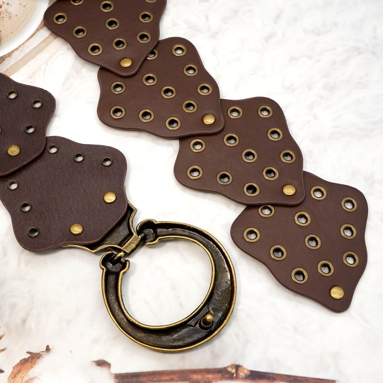 Wide Disc Belt for Women Vintage Hollow Boho Leather Belt Western Chunky Waist Belt Cowboy Metal Buckle Concho Belts