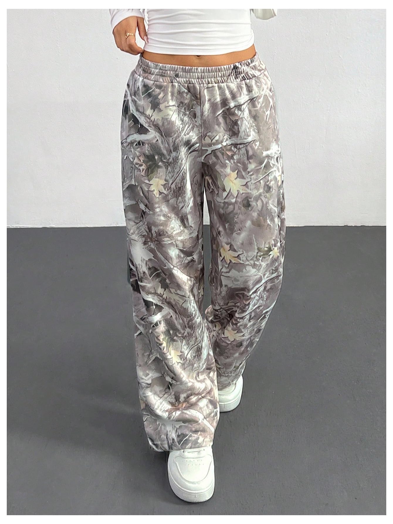 Women's Camo Baggy Cargo Sweatpants