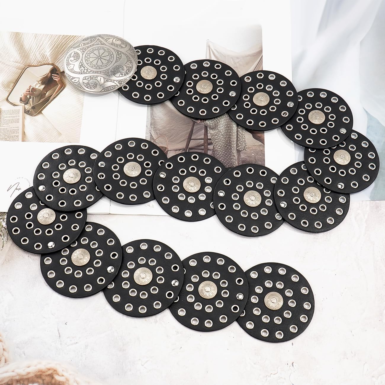 Wide Disc Belt for Women Vintage Hollow Boho Leather Belt Western Chunky Waist Belt Cowboy Metal Buckle Concho Belts